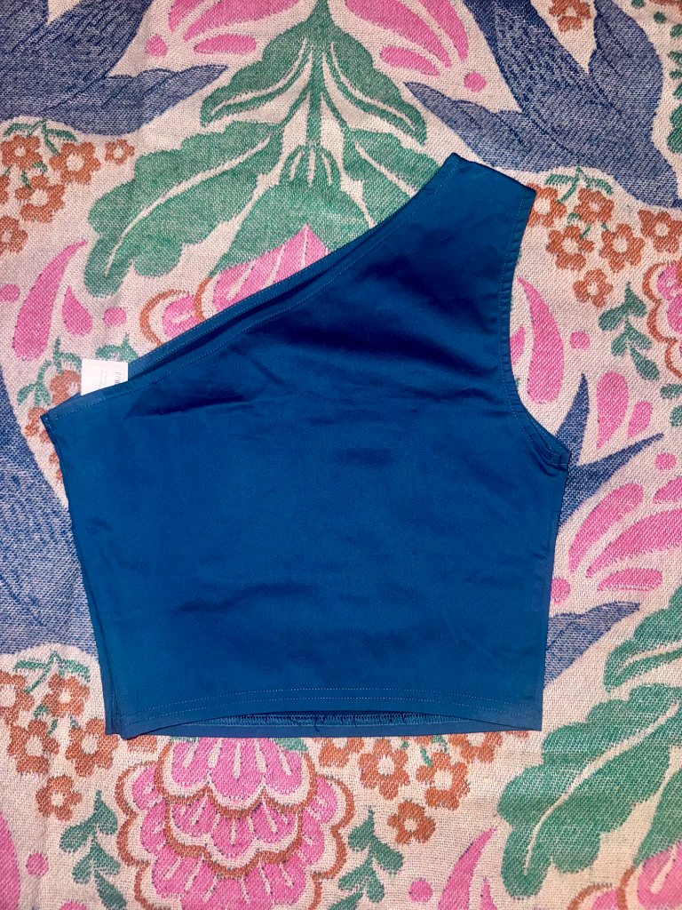 Peachy Den Women's Navy Crop-Top — image 2 of 5